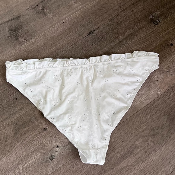 White ASOS bikini bottom. Size 16 - Picture 6 of 8